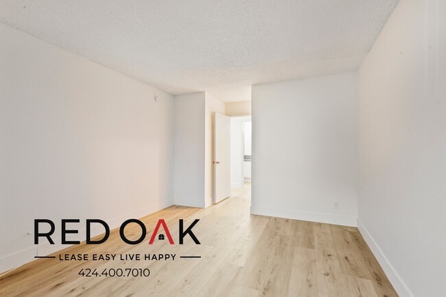 Photo - Superb One Bedroom Including a Private Bal... Unidad 31