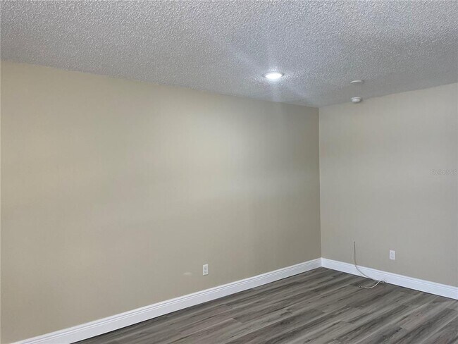 9105 Tudor Dr Unit F103