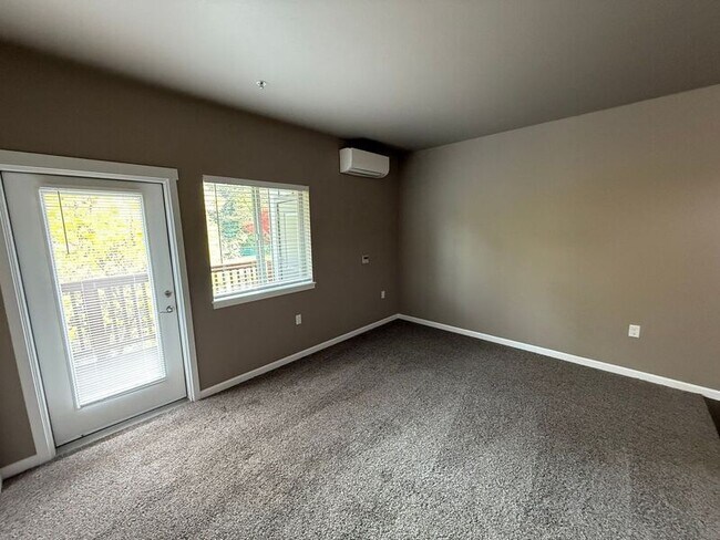 Photo - 4235 Hawthorne Ave NE Unit 107