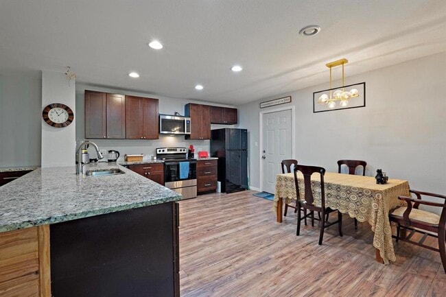 Photo - 119 N Kanaio Dr