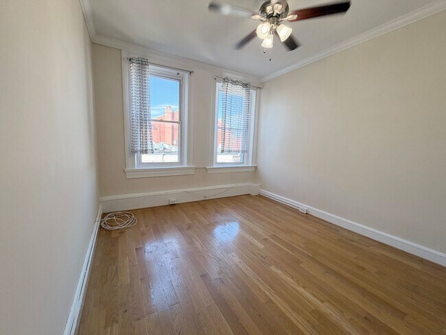 1318 Eutaw Pl