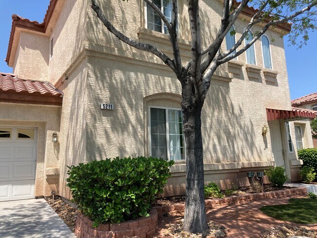 Photo - 4 bedroom 3 bath centrally located home