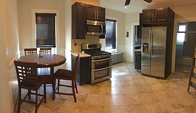 Building Photo - 67 Greenleaf Ave Unit 1 Rental