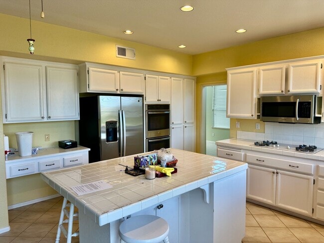 Photo - Welcome Home! 4 Bedroom with Canyon views