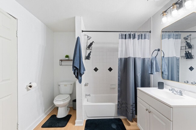 Photo - 3903 E Powhatan Ave Unidad SI ID1244367P