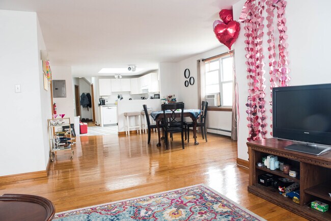 Photo - 66 Brooks St Unit 3