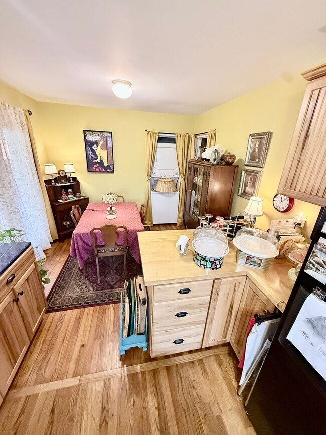 Photo - 130-140 Marion Dr Unit Marion Dr 140