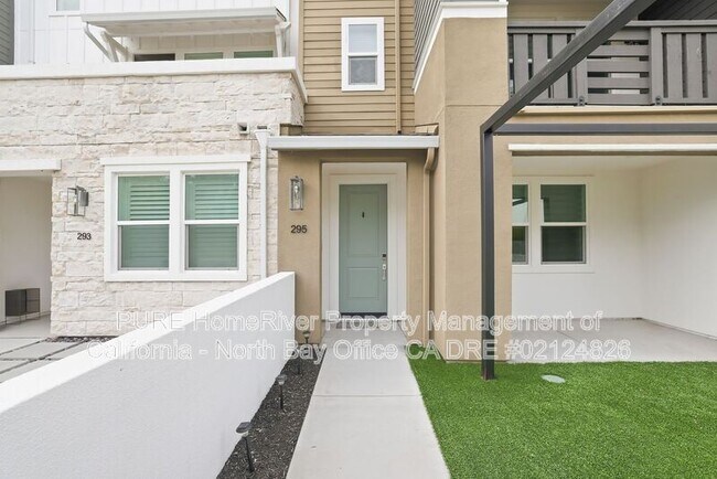 295 Gambrel Cir