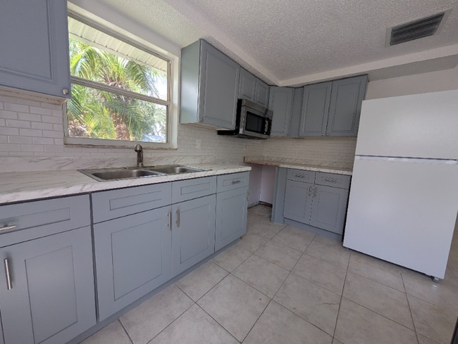 Photo - 5710 Quist Dr Unit 5710