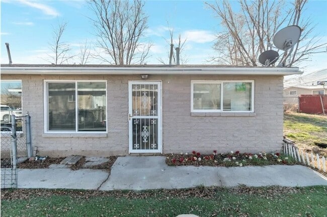 Building Photo - 2650 8990 W Unit #1 Rental