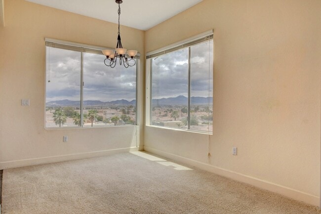 Photo - Beautiful top floor condo! Unidad 405