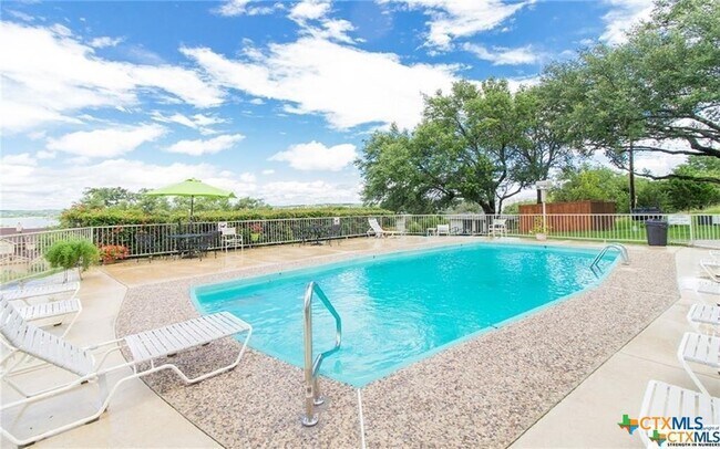 Photo - 943 Parkview Dr Unit C6