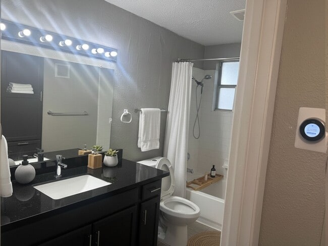 Photo - 7400 Bellerive Dr Unidad 711