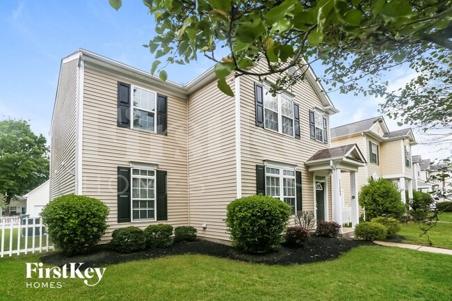 Photo - 11253 Heritage Green Dr