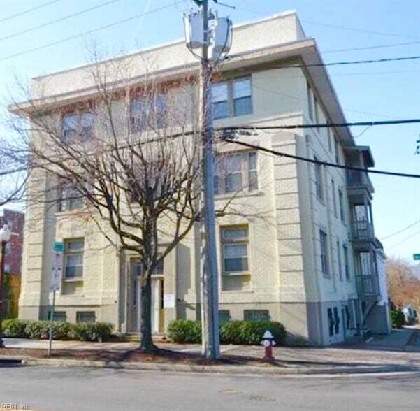 Building Photo - 3015 West Ave Unit 103 Rental