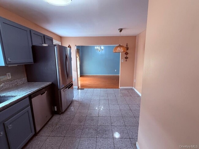 Photo - 7 Pond St