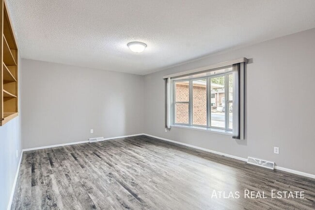 Photo - 2306 Zane Pl