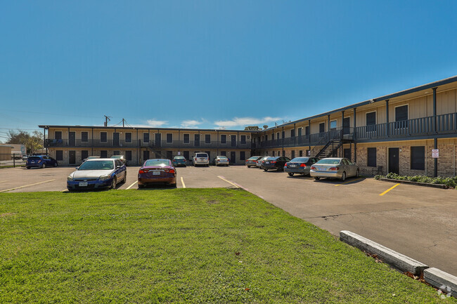 Building Photo - Coral Manor Apartments