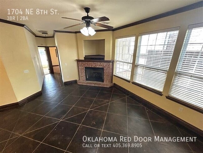 Photo - 1704 NE 8th St