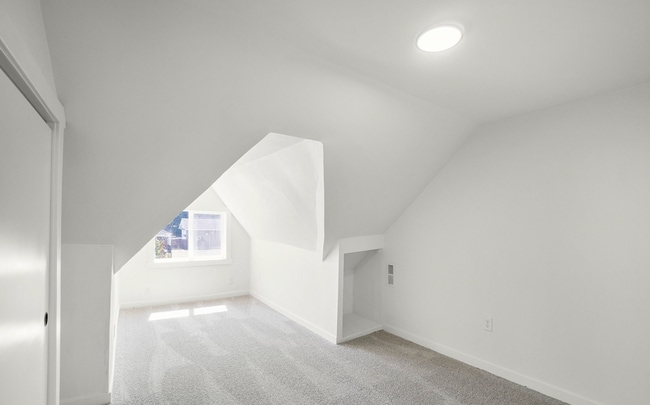 Photo - 903 7th St SE