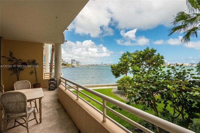 Photo - 888 Brickell Key Dr Unit 211