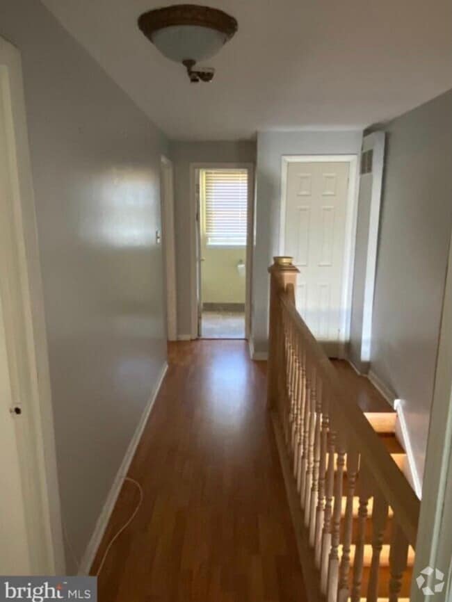 Building Photo - 1240 S Melville St Rental