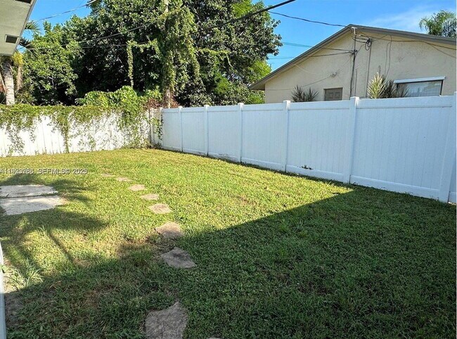 Photo - Southeast 4th Street, Dania Beach, FL 33004 - 3 BR 2 BA single-family home