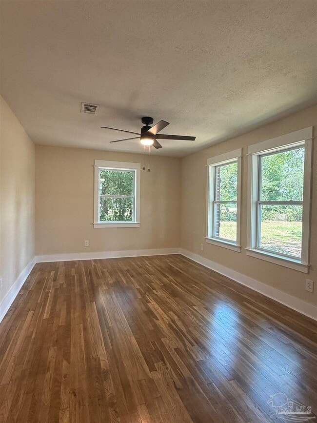 Photo - 5837 Berryhill Rd