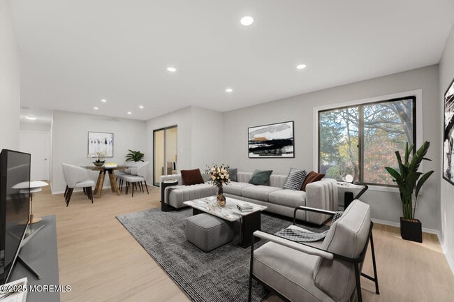 Photo - 178 Amberly Dr