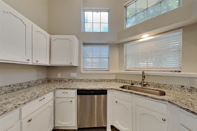 Photo - 13215 Noble Crest Dr