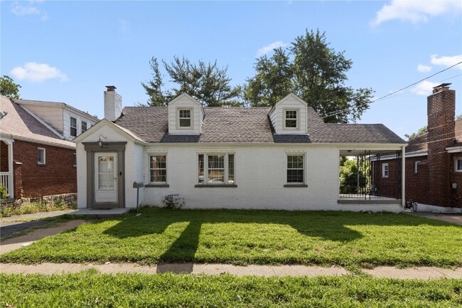 Building Photo - 10050 Diamond Dr