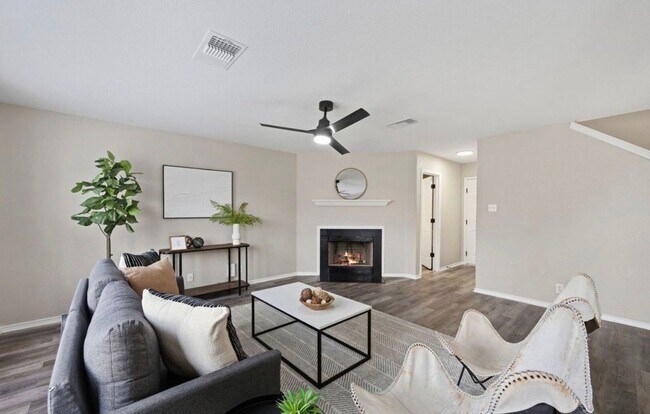 Photo - 10807 Indigo Creek