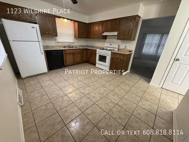 3 Bed 1.5 Bath in Waukesha, WI - 3 Bed 1.5 Bath in Waukesha, WI Apartment