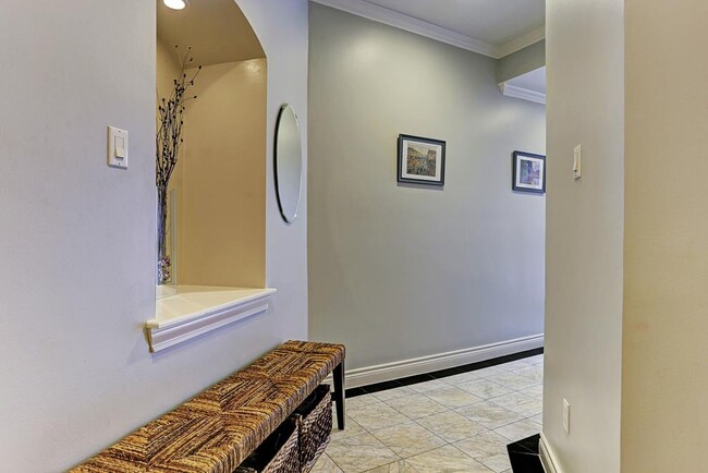 Photo - 1906 Greenwich Terrace Dr