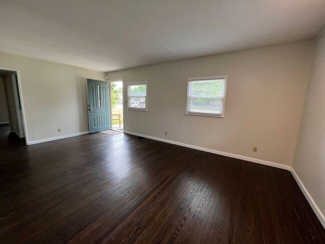 Photo - 1431 Lincoln Dr
