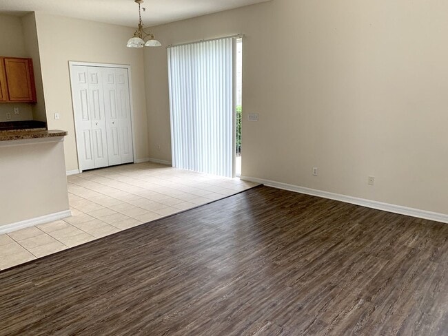 Photo - Gated Lee Vista Square Townhouse - 3 Bedro...