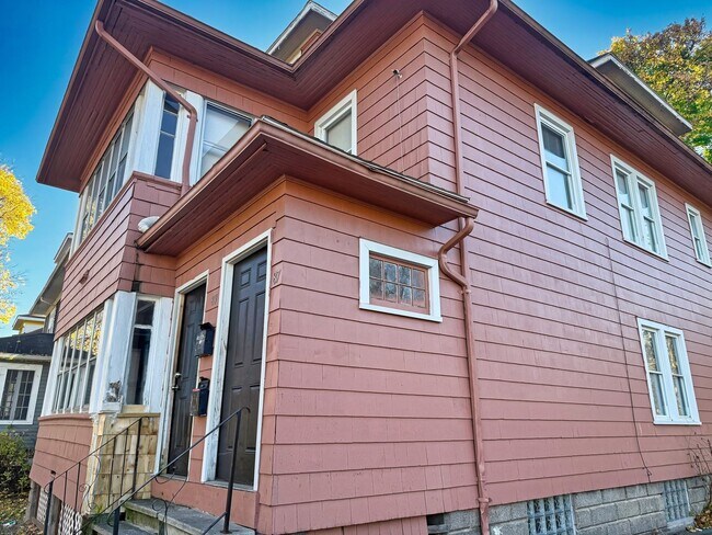 Photo - 89-89 Thurston Rd Unidad 89 Thurston - Down