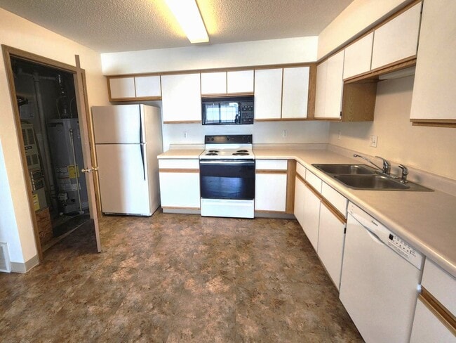 Photo - 923 Boston Way Unit 8