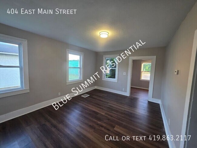 404 E Main St