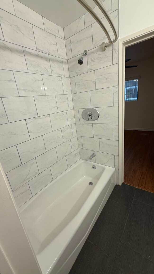 Photo - 913 Marine St Unit Ground Floor Apartment