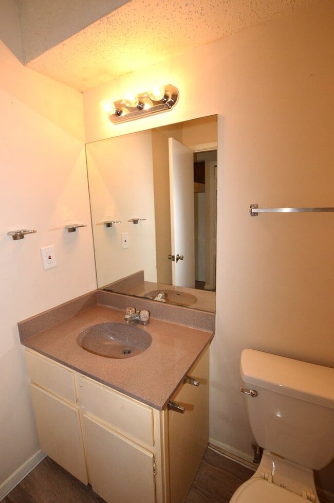 Photo - 9023 Sawtooth Ln Unidad A