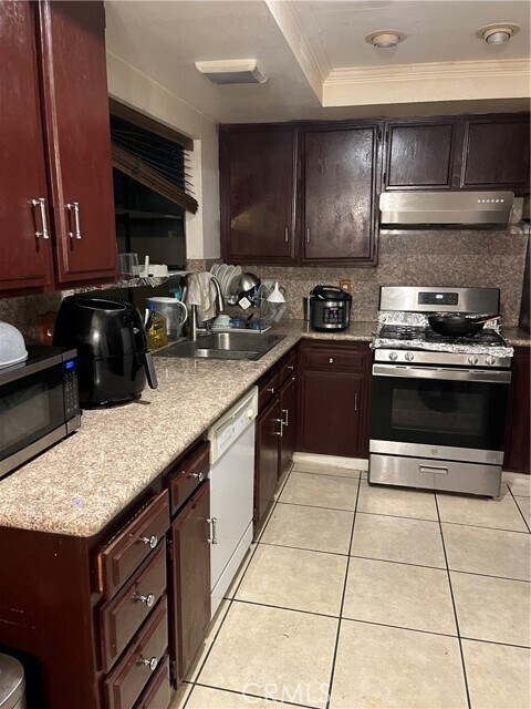 Photo - 5958 Quiroz Dr