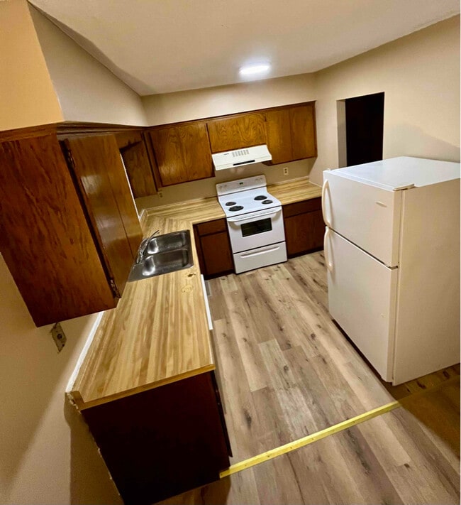 Photo - 2570 Ruth St Unit A