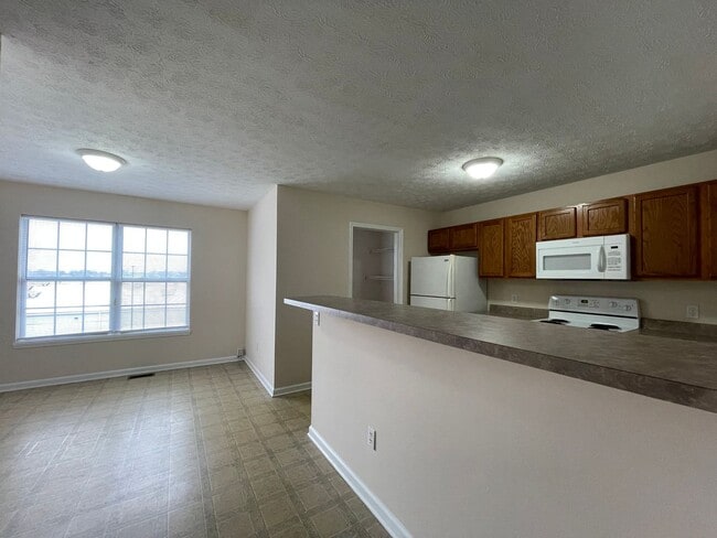 Building Photo - 278/276 AW Unit 276 april way Rental