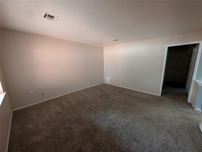 Photo - 122 Crystal Cir