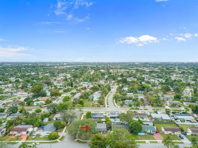 Areal View of Neighborhood - 6500 SW 16th St