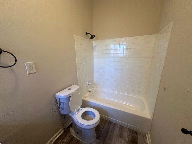 Photo - 1712 Oregon Pl Unidad 1712 Back