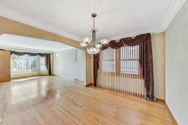 Photo - 5644 N Meade Ave Unit 1