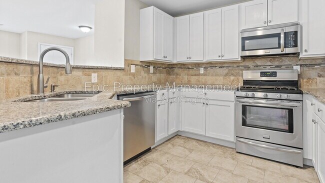 4106 Rosalia Ln