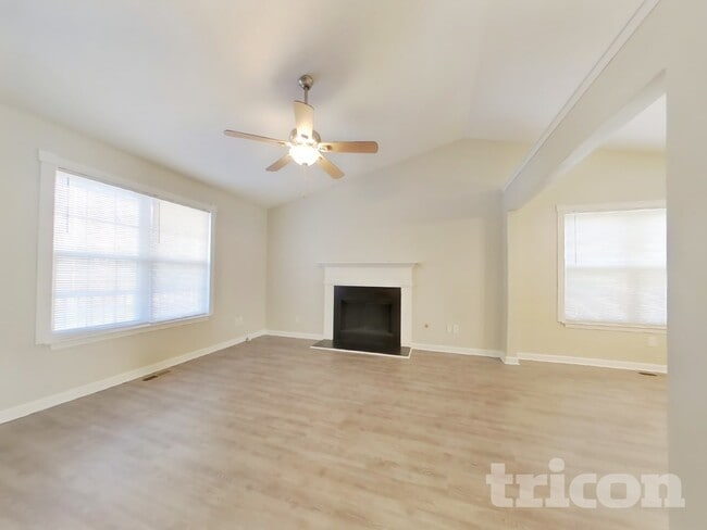 Photo - 45 Cedars Glen Way